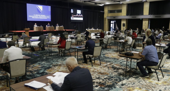 Zastupnički dom FBiH usvojio zakon o roditeljima i njegovateljima